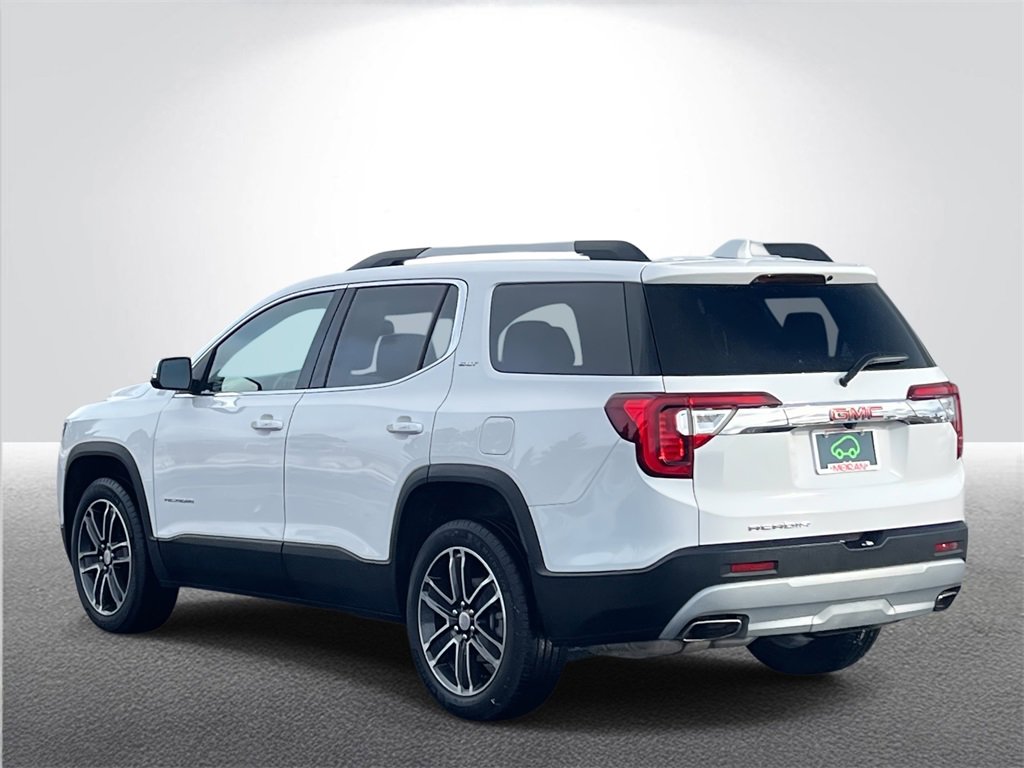 Certified 2023 GMC Acadia SLT w/ Preferred Package image 4