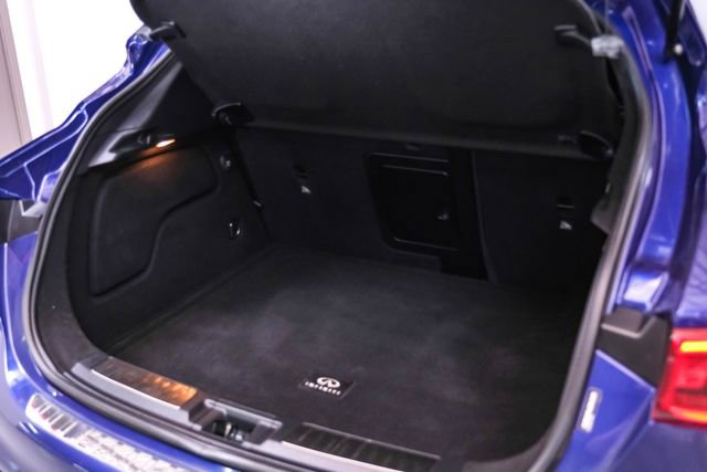 Used 2018 INFINITI QX30 Premium w/ Cargo Package image 51