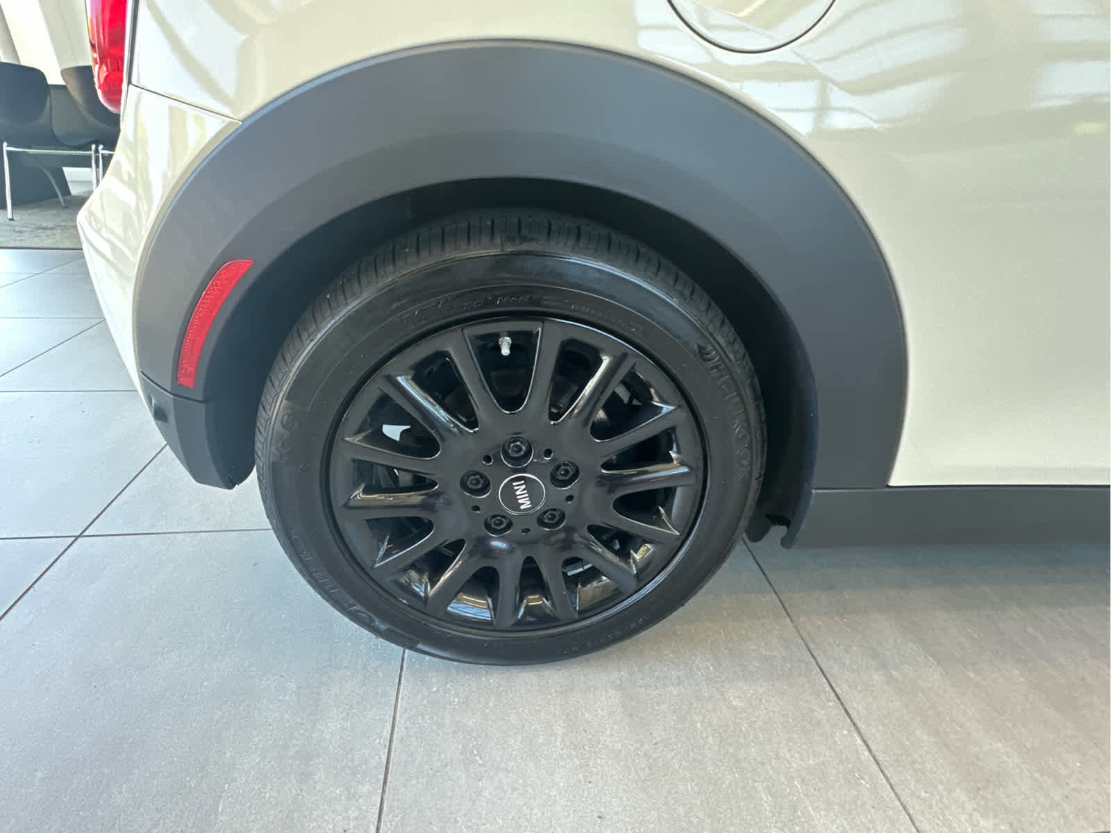 Used 2018 MINI Cooper 2-Door Hardtop FWD image 19