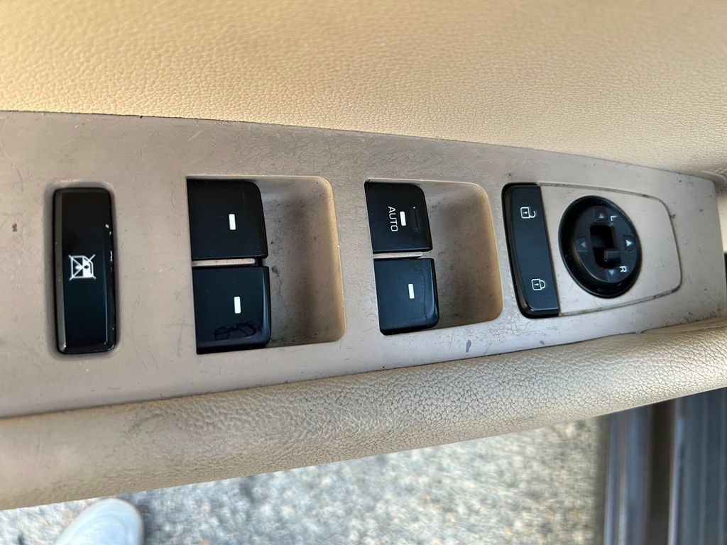 Used 2015 Hyundai Sonata SE FWD image 17