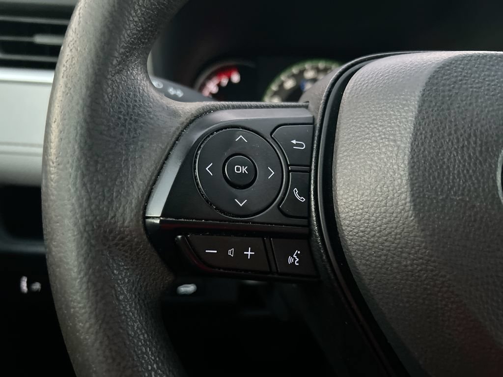 Certified 2025 Toyota RAV4 XLE w/ Convenience Package FWD image 16