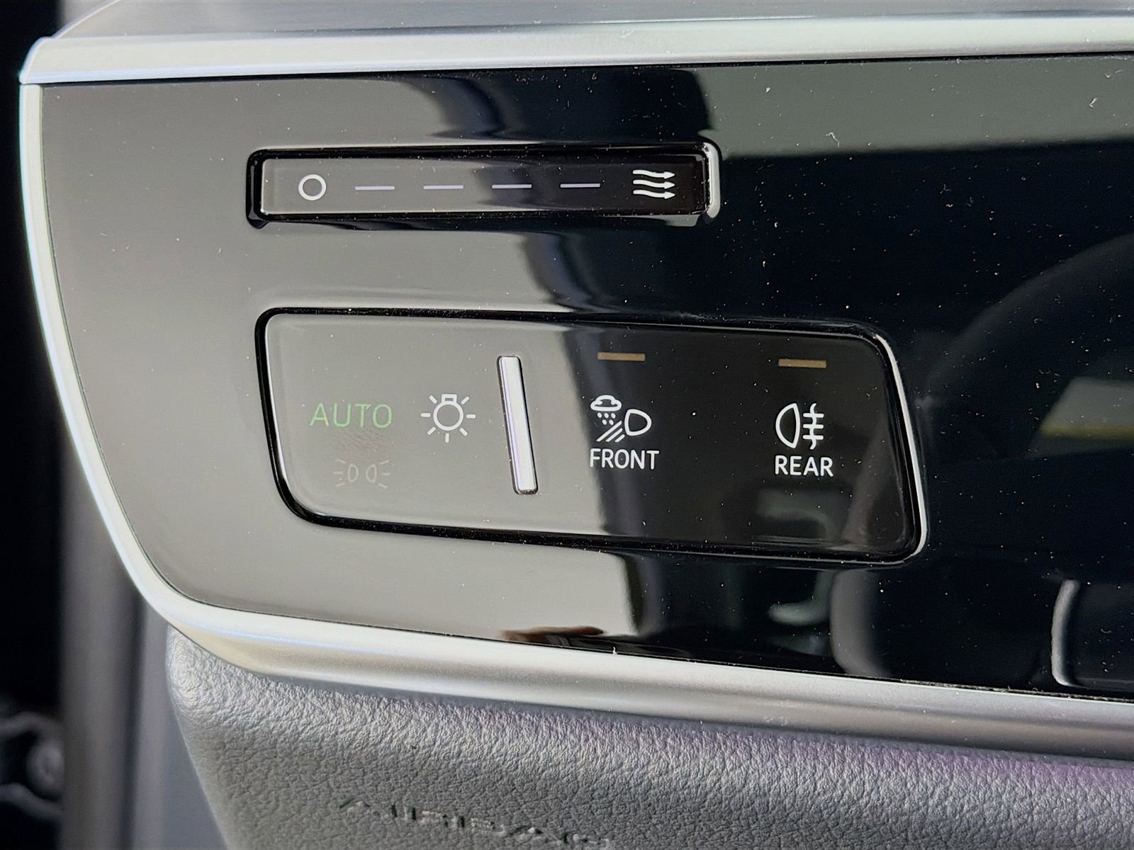 New 2026 Audi A8 L 3.0T image 10