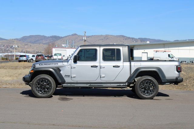 Used 2020 Jeep Gladiator Sport w/ Quick Order Package 24S AWD/4WD image 3