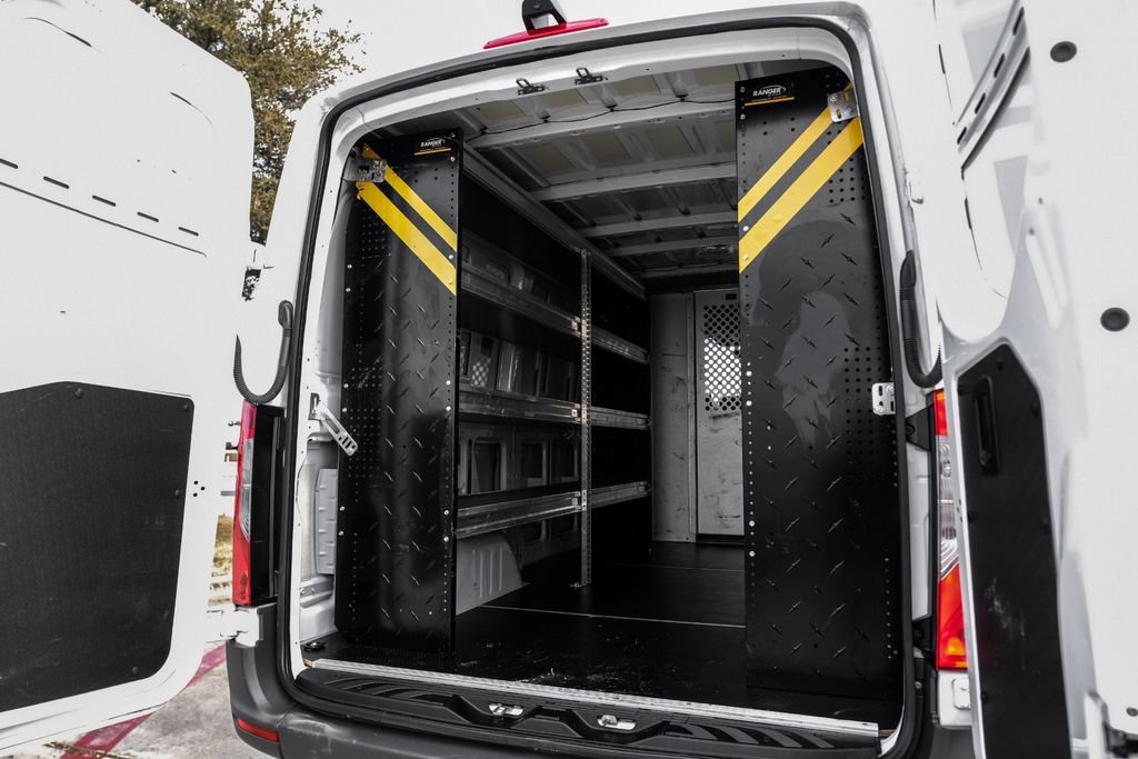 Used 2024 Mercedes-Benz Sprinter 2500 image 45