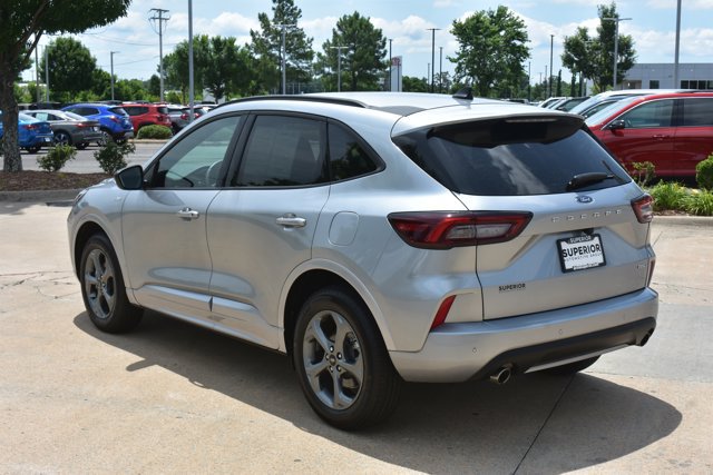 Used 2024 Ford Escape ST-Line w/ Tech Pack #1 AWD/4WD image 8