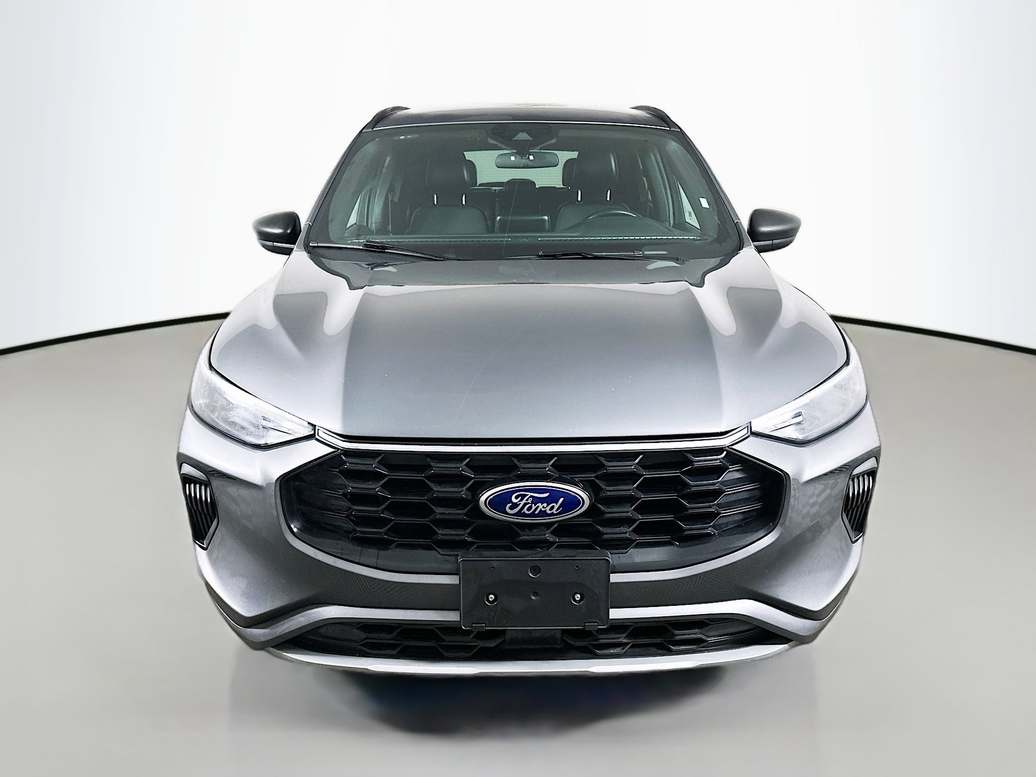 Used 2023 Ford Escape ST-Line image 2