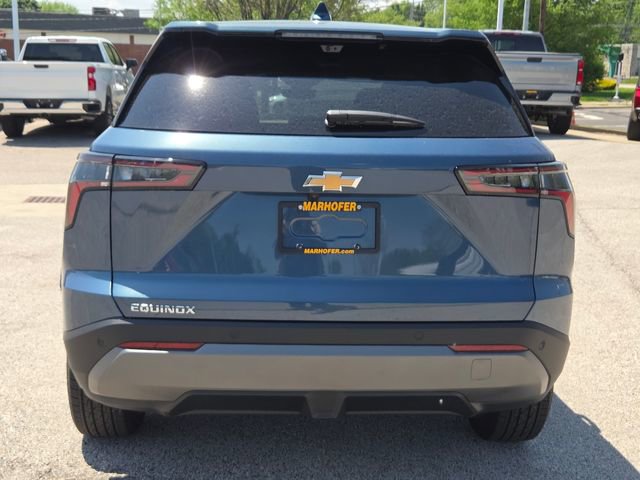 New 2026 Chevrolet Equinox LT w/ Safety and Technology Package FWD image 8