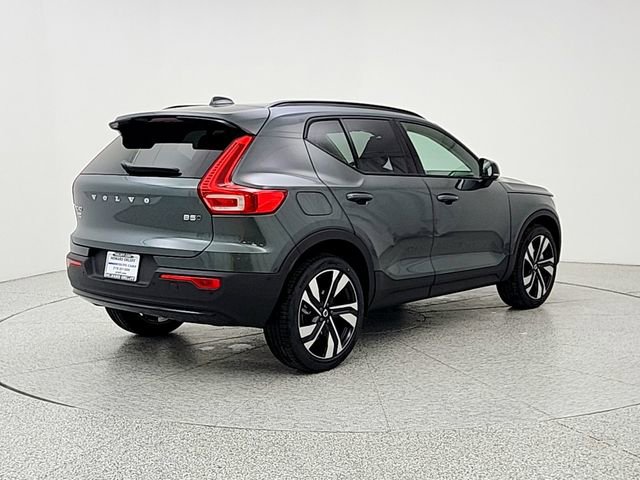 New 2026 Volvo XC40 B5 Plus w/ Protection Package Premier AWD/4WD image 5