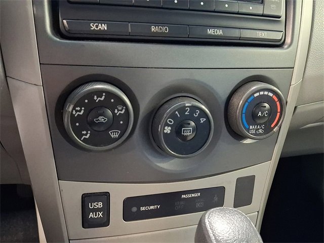 Used 2012 Toyota Corolla LE image 20