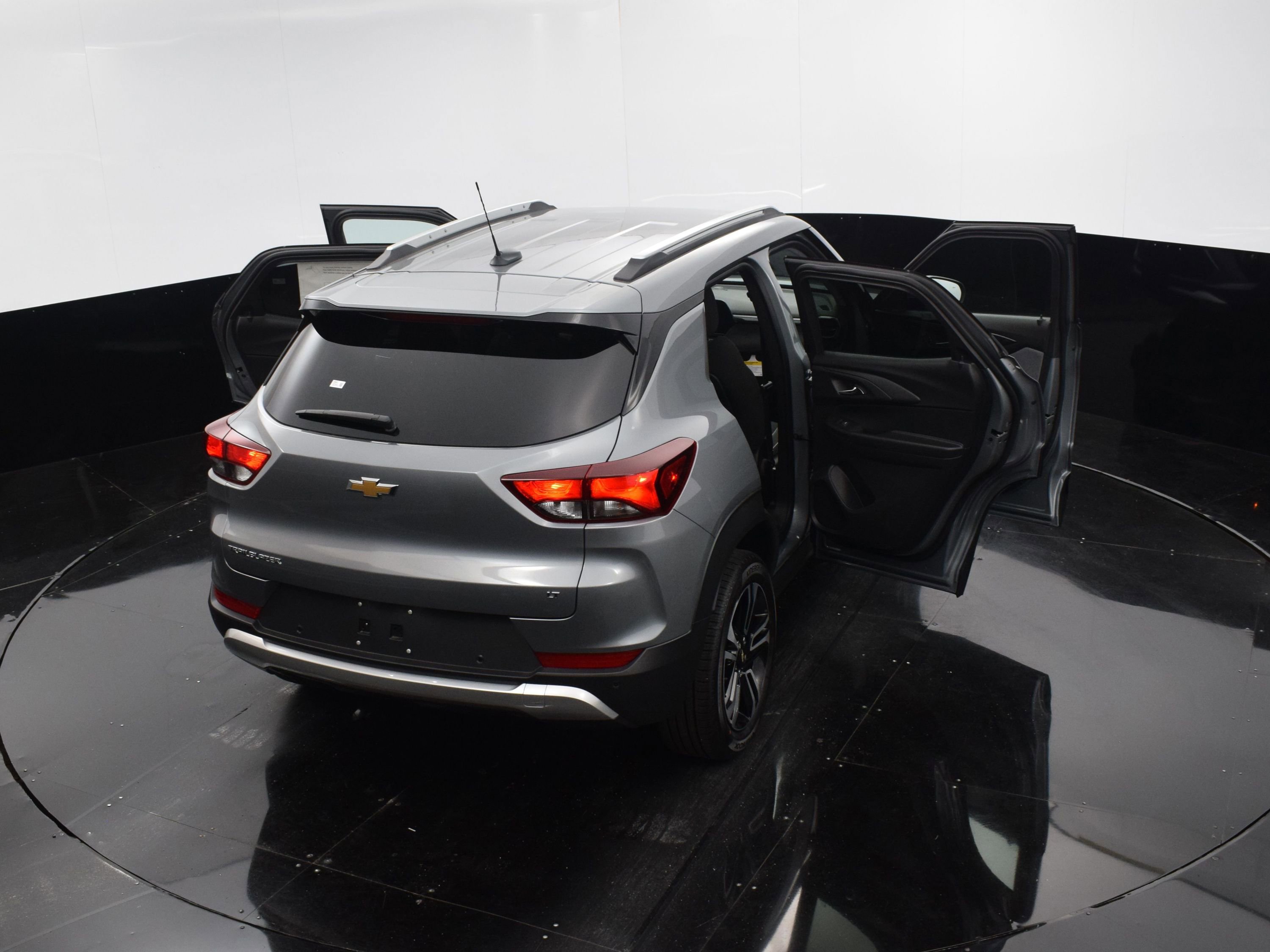 New 2025 Chevrolet TrailBlazer LT w/ Convenience Package image 38