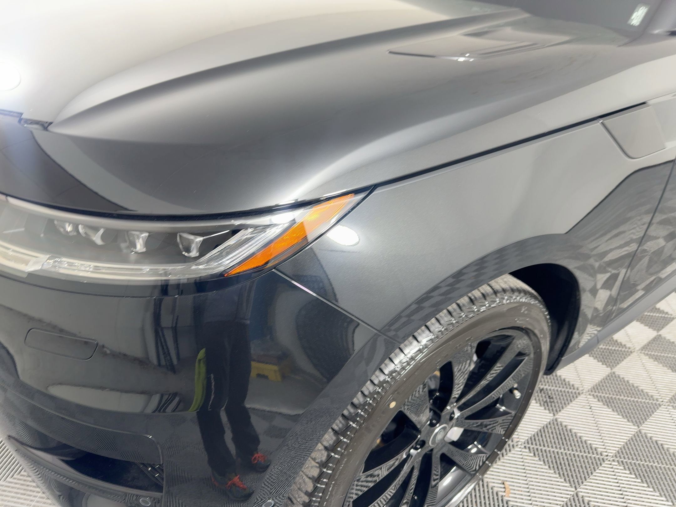 New 2025 Land Rover Range Rover Sport SE image 11