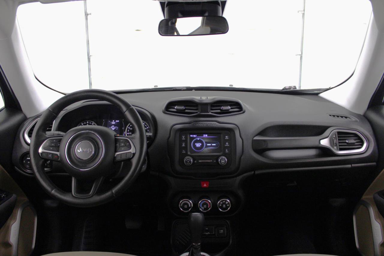 Used 2017 Jeep Renegade Latitude image 46