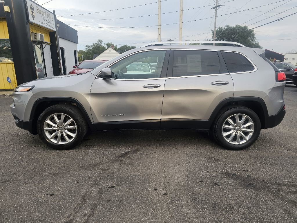 Used 2016 Jeep Cherokee Limited image 13