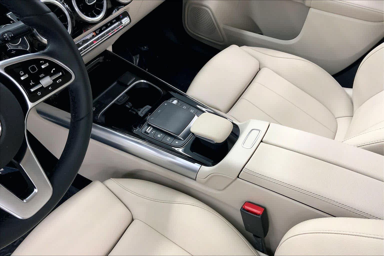 Certified 2022 Mercedes-Benz GLA 250 image 26