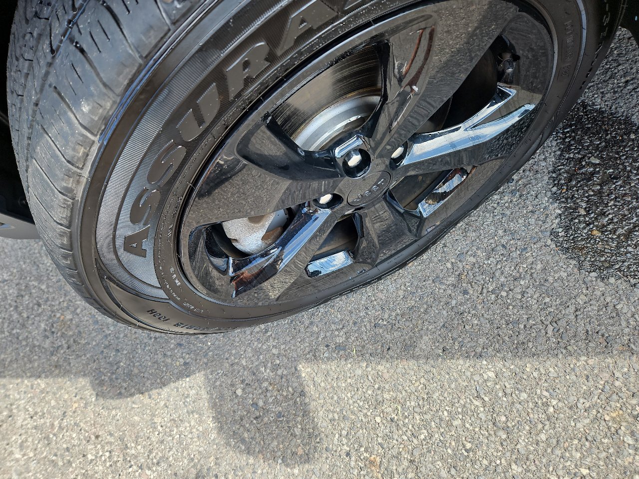 Used 2020 Jeep Cherokee Latitude Plus image 12