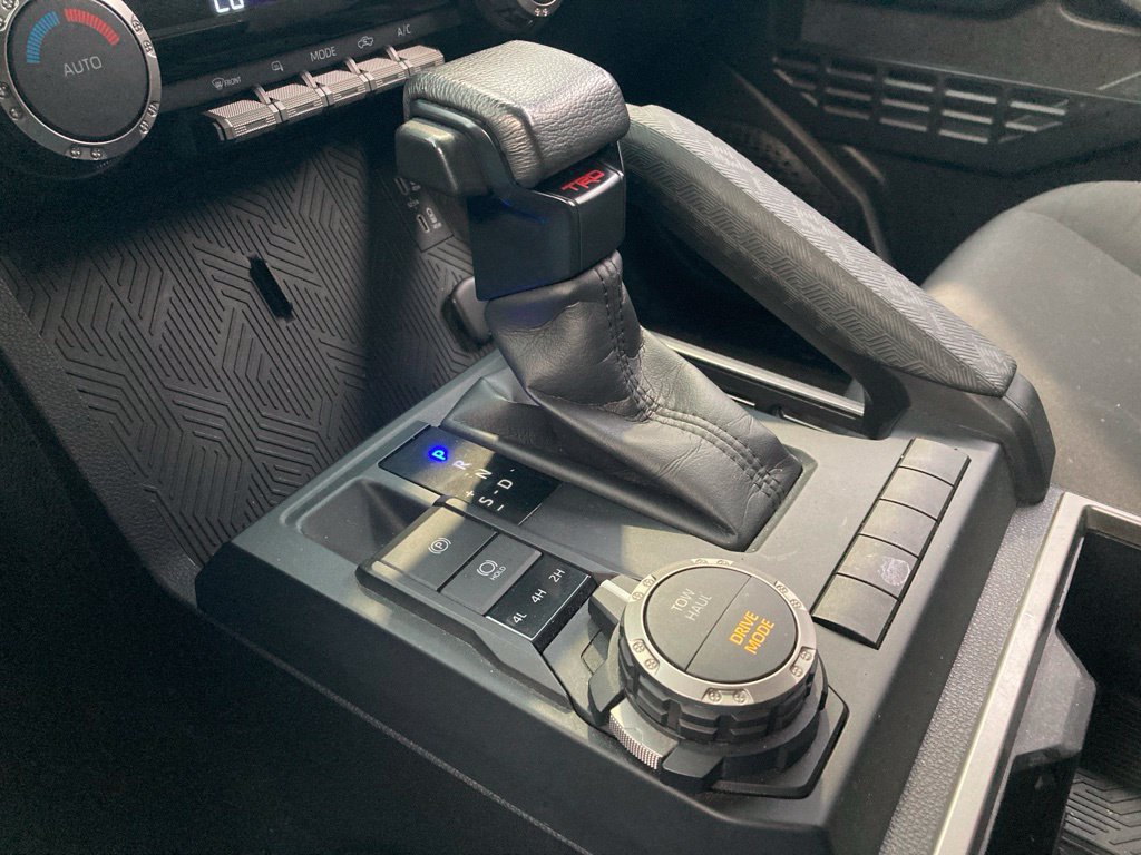 Used 2024 Toyota Tacoma TRD Sport AWD/4WD image 25