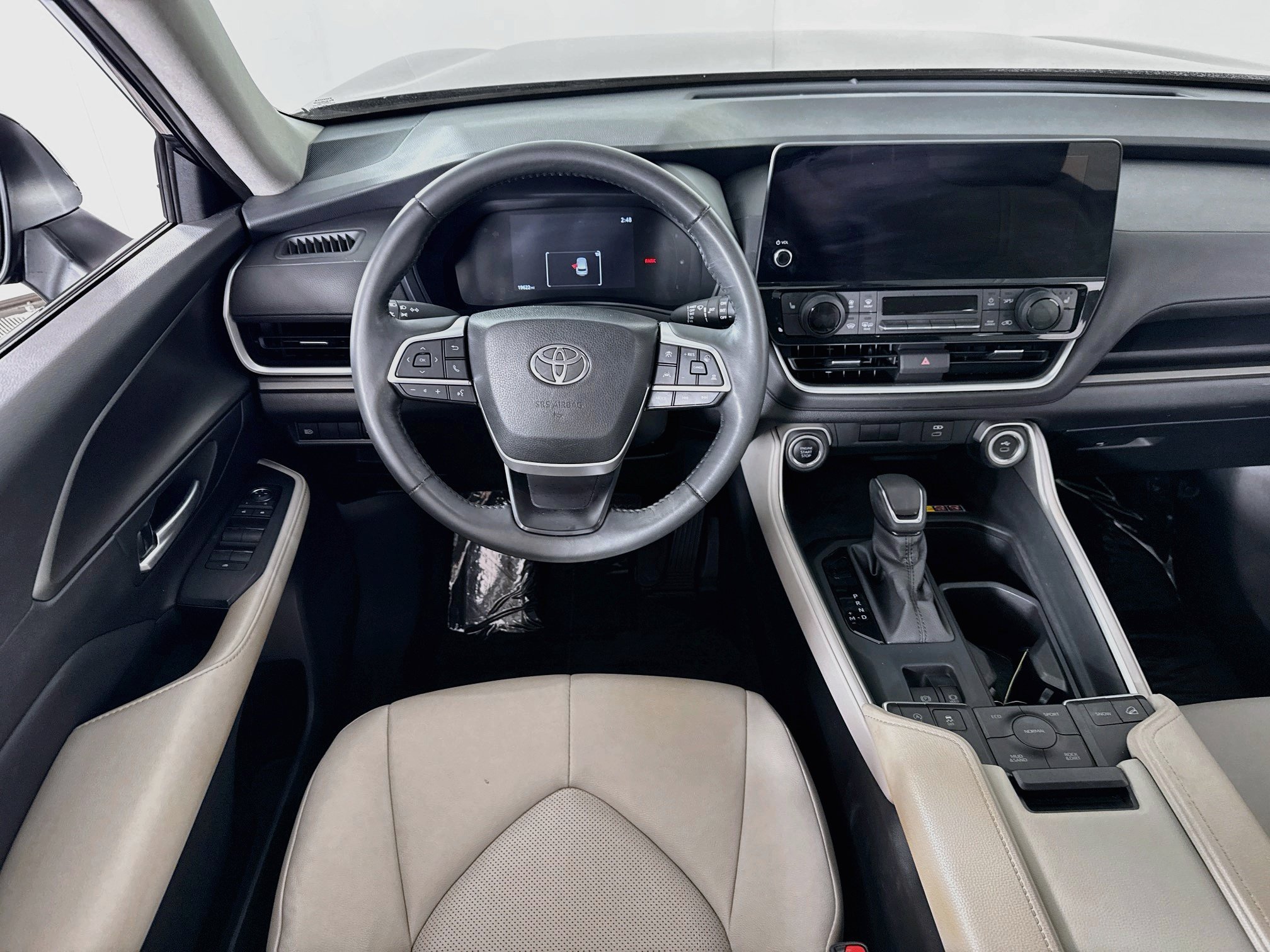 Certified 2024 Toyota Grand Highlander AWD image 18