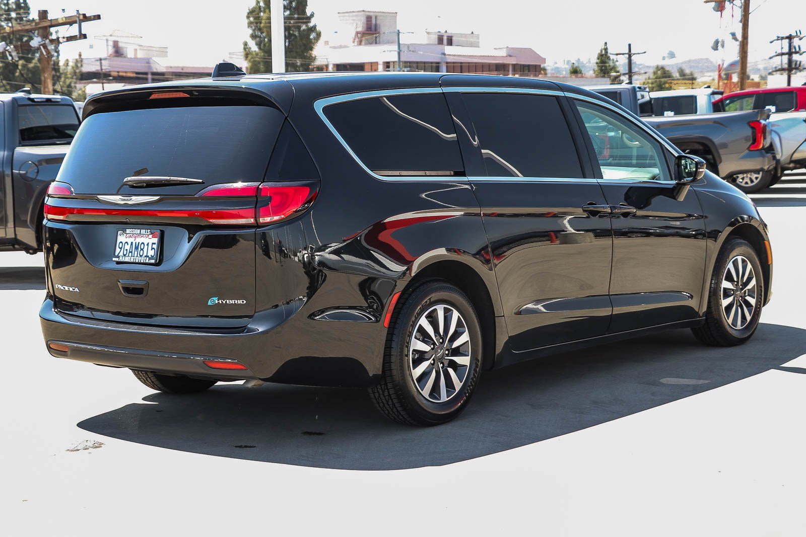 Used 2022 Chrysler Pacifica Touring-L FWD image 7