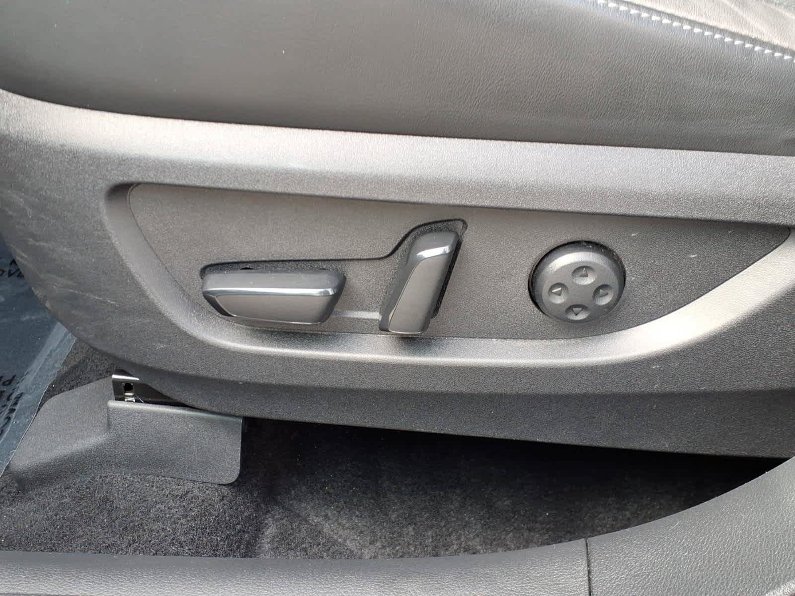 Certified 2023 INFINITI QX55 Essential AWD/4WD image 17