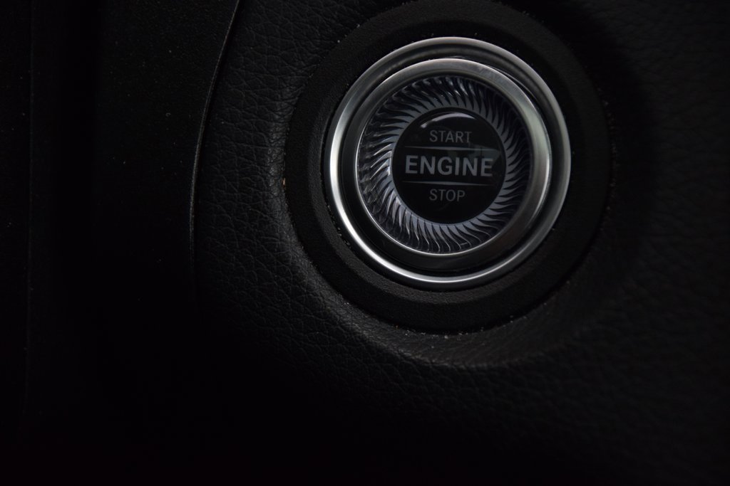 Used 2022 Mercedes-Benz GLC 300 image 30