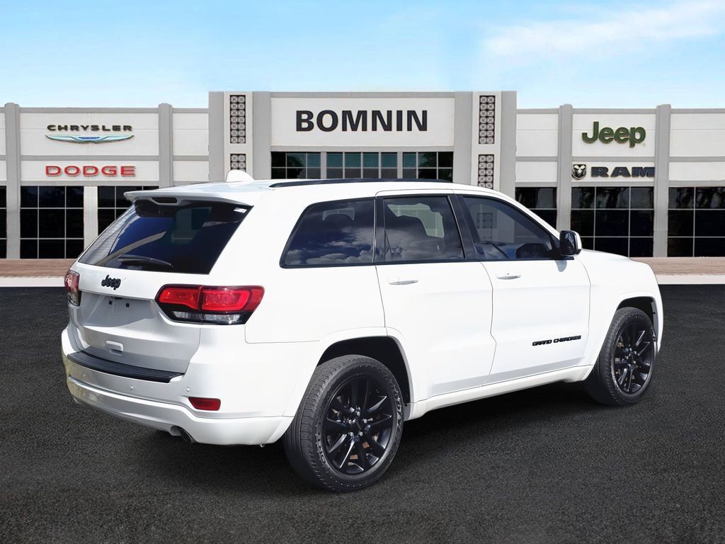 Used 2019 Jeep Grand Cherokee Altitude image 3
