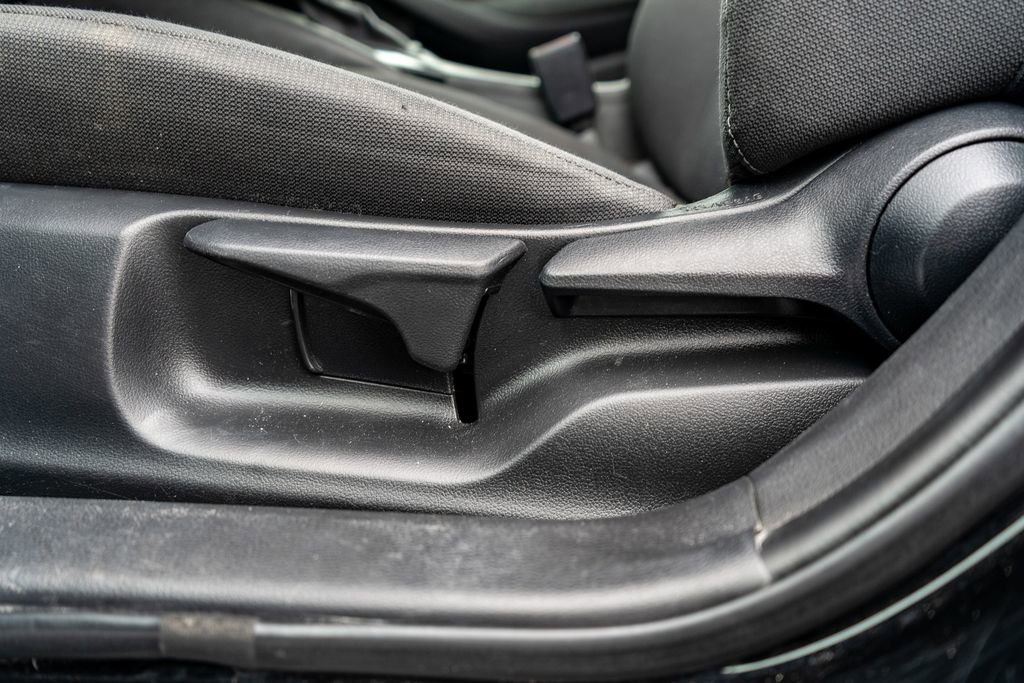 Used 2023 Toyota Corolla LE image 19