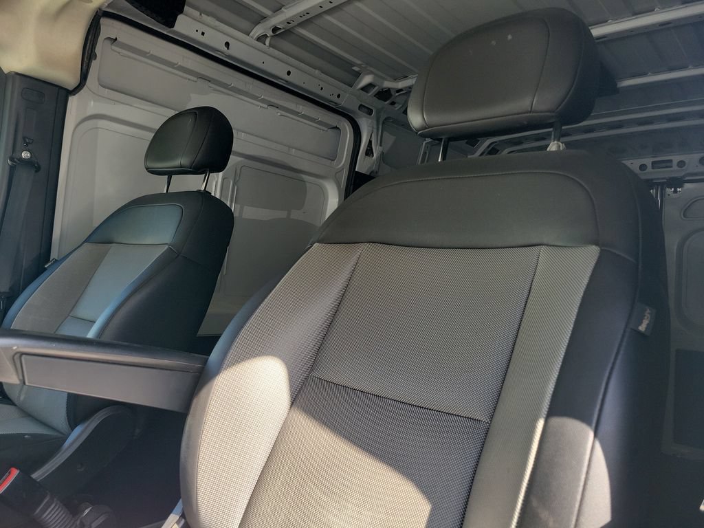 Used 2025 RAM ProMaster 2500 w/ Convenience Group FWD image 24
