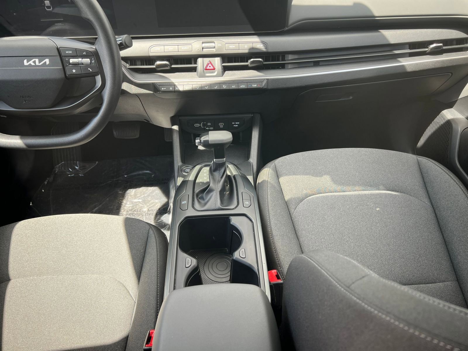 Used 2025 Kia K4 LXS FWD image 41
