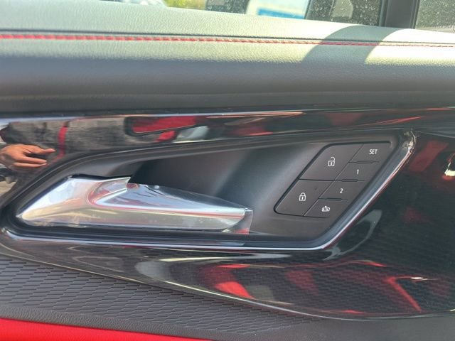 New 2025 Chevrolet Blazer EV RS image 12