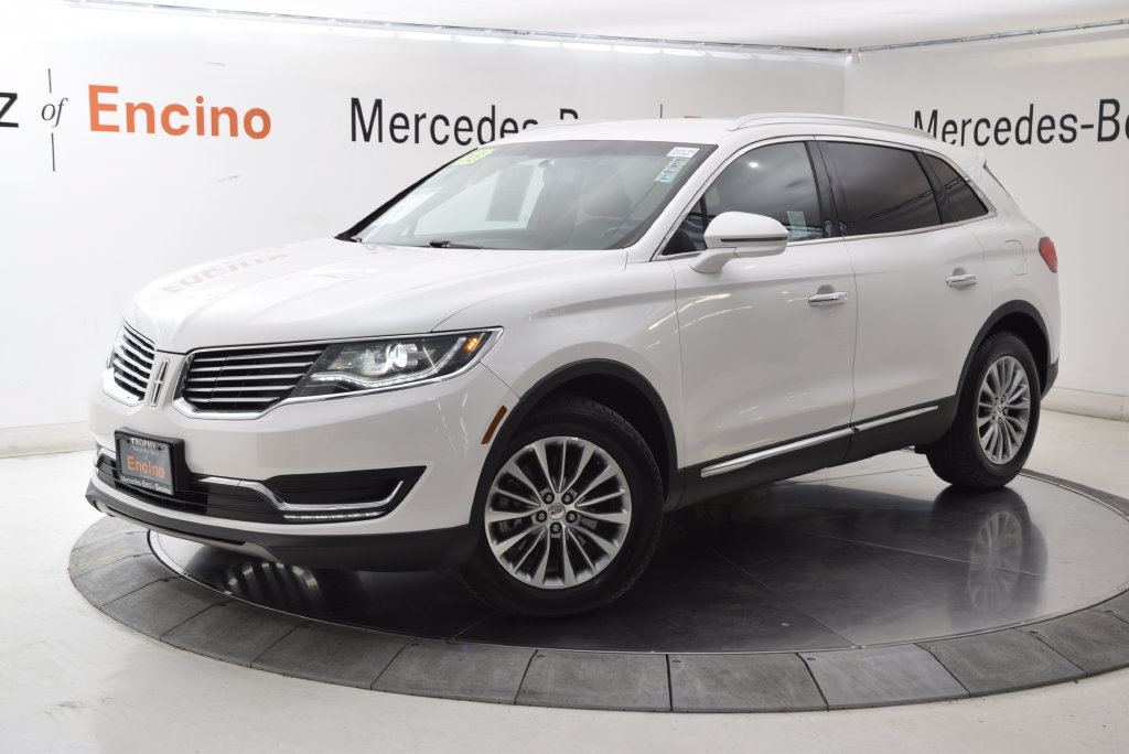 Used 2018 Lincoln MKX Select w/ Select Plus Package FWD image 2