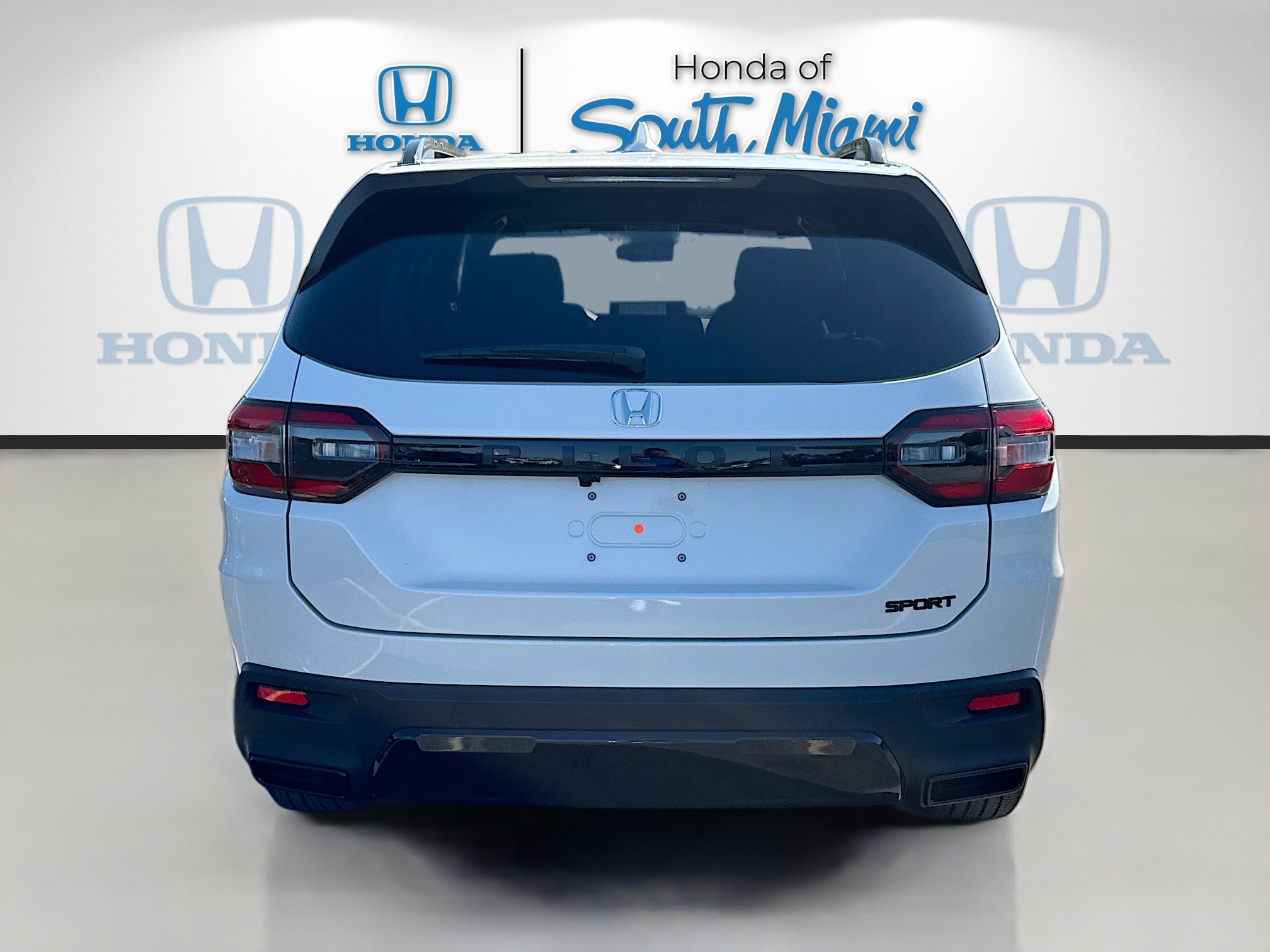 New 2026 Honda Pilot Sport image 6