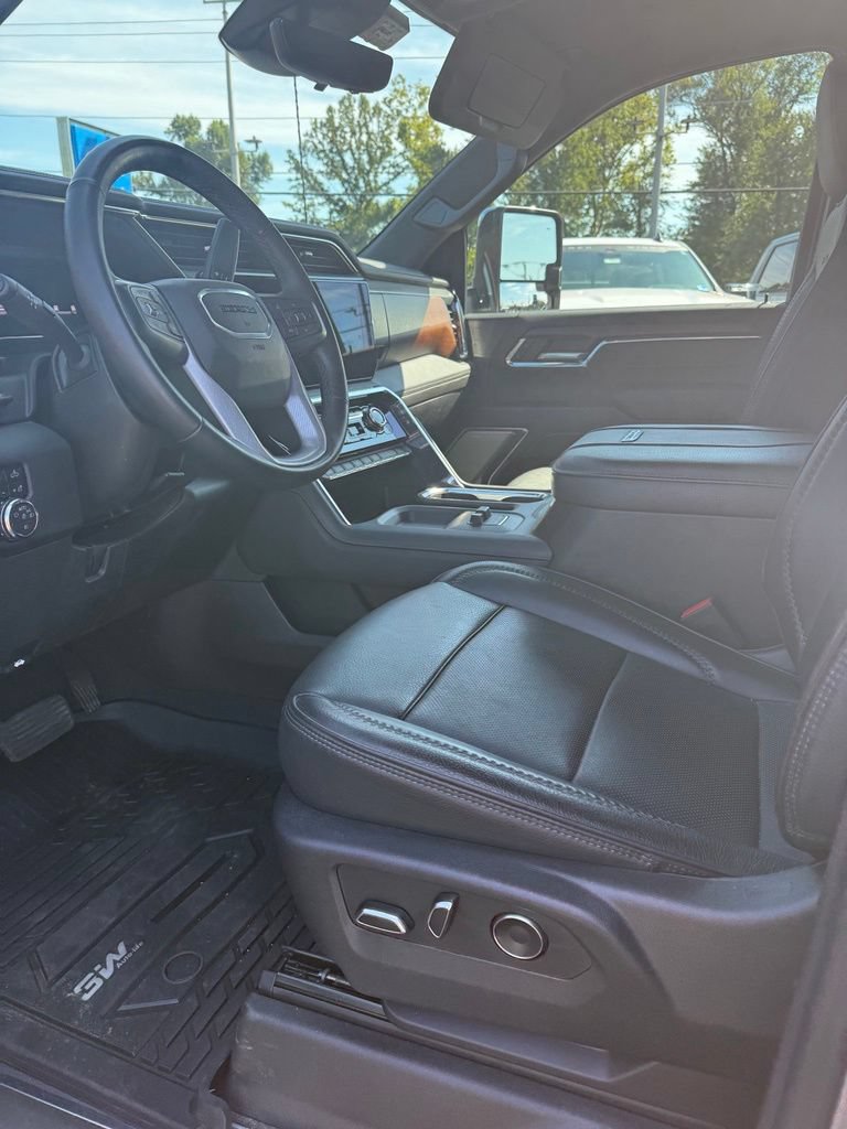 Used 2024 GMC Sierra 2500 Denali w/ Denali Reserve Package AWD/4WD image 11