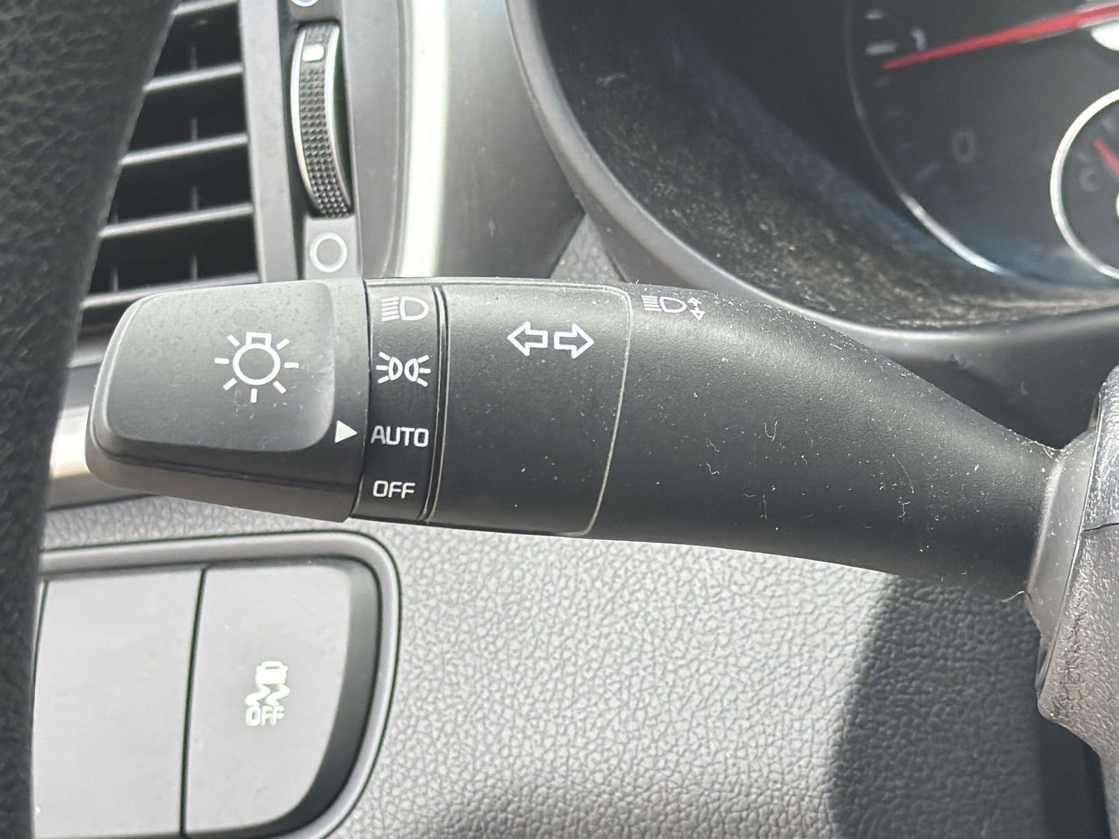 Used 2016 Kia Sorento FWD image 11