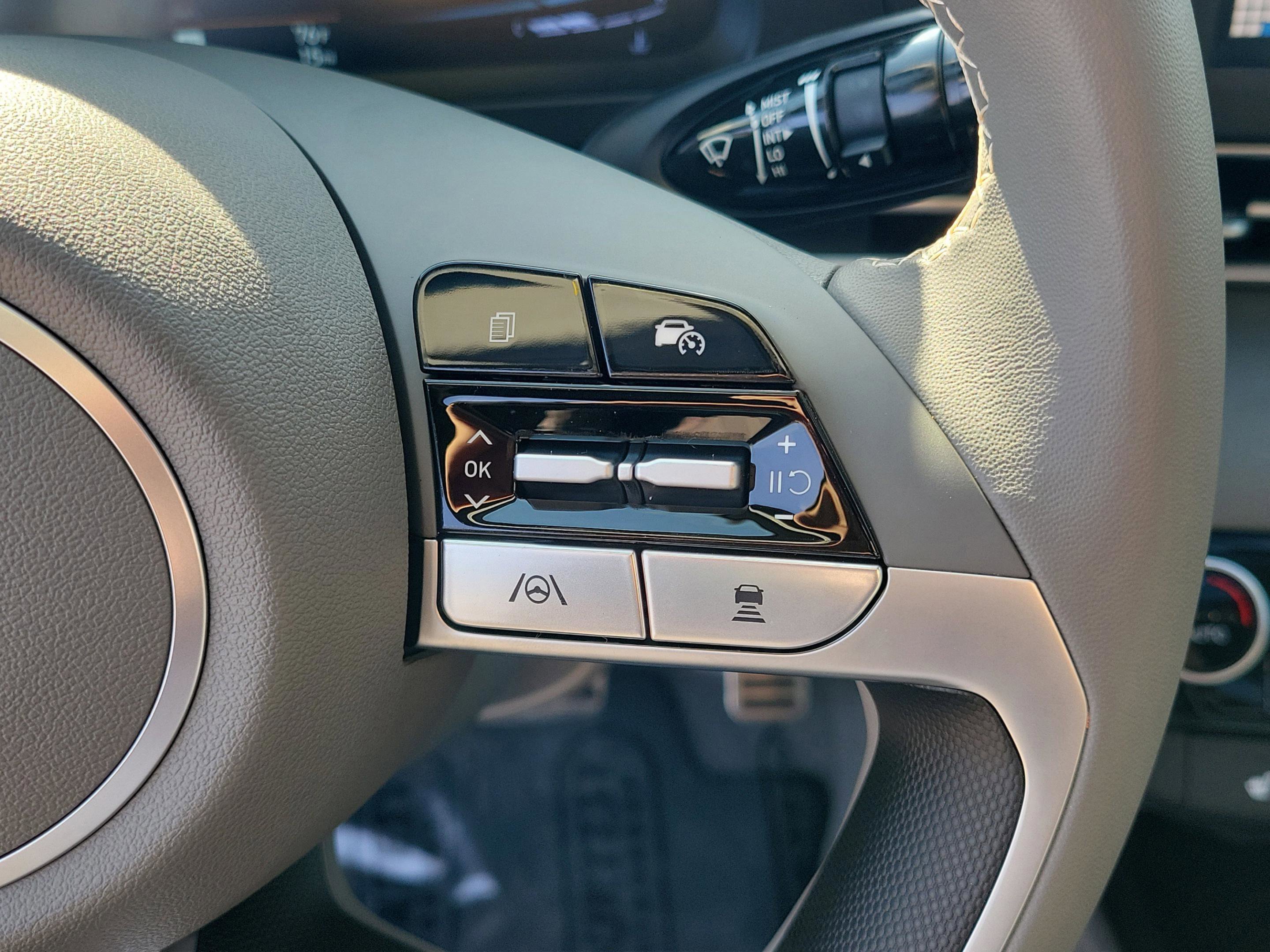 New 2026 Hyundai Elantra SEL Sport image 14