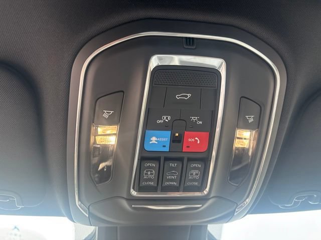 Used 2025 Jeep Wagoneer S Limited w/ Comfort Package AWD/4WD image 34
