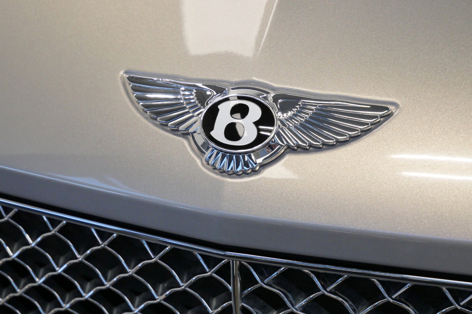 Used 2021 Bentley Bentayga Hybrid -Mulliner Driving Speci image 53