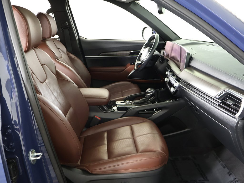 Used 2023 Kia Telluride SX image 37