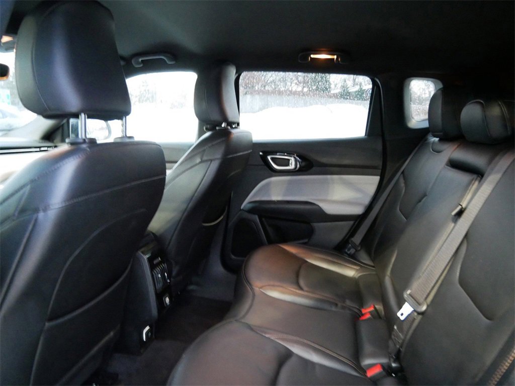 Used 2024 Jeep Compass Limited image 9