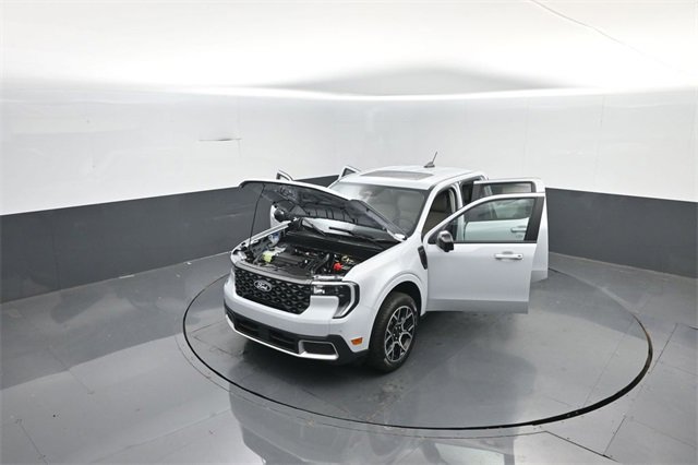 New 2025 Ford Maverick Lariat w/ 4K Tow Package image 37