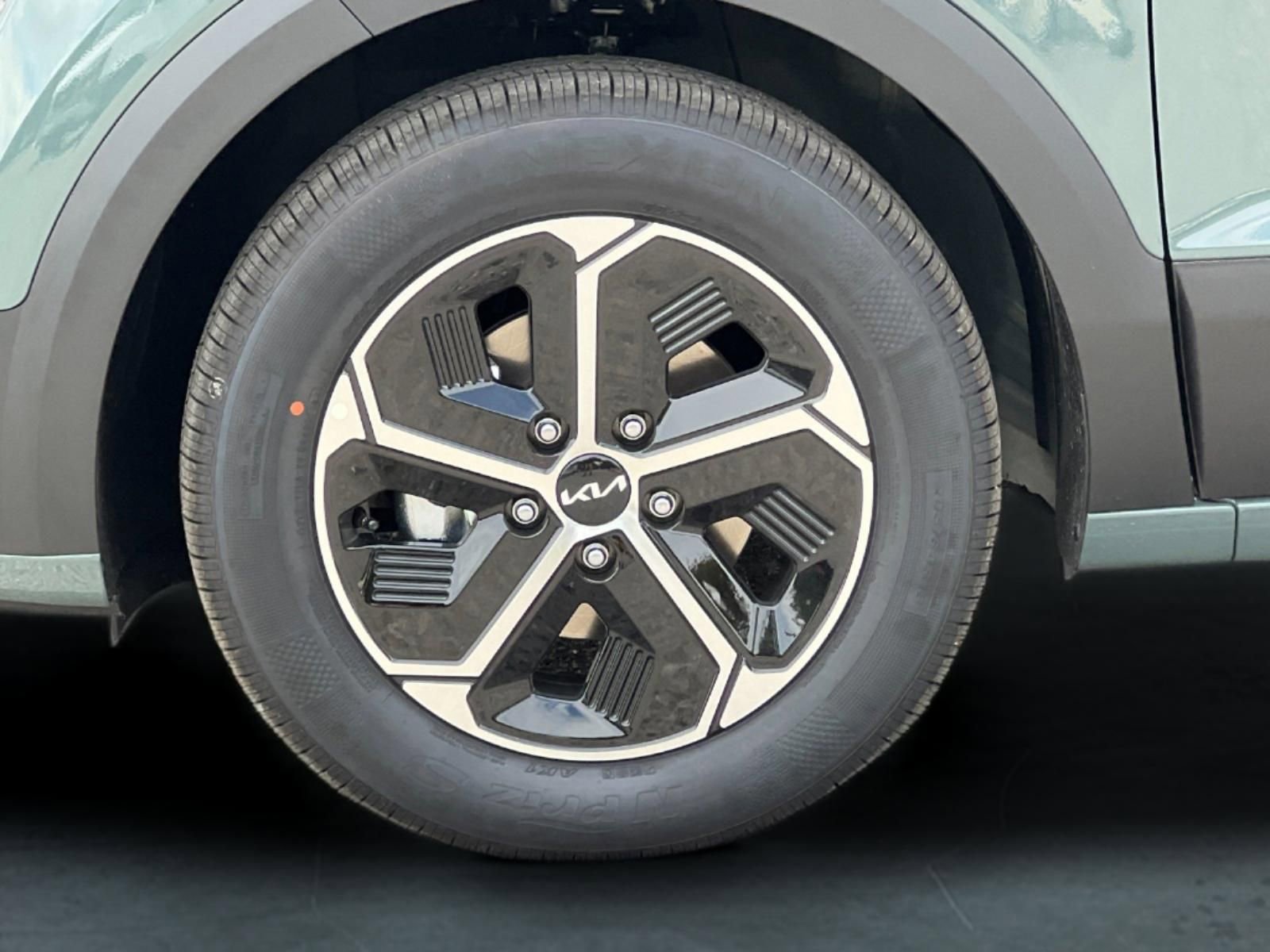 New 2026 Kia Niro EX FWD image 26