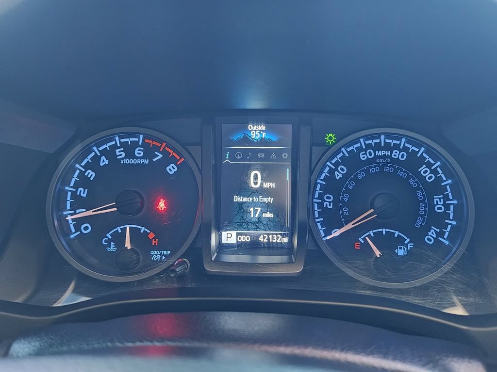 Used 2023 Toyota Tacoma TRD Off-Road w/ Technology Package AWD/4WD image 23