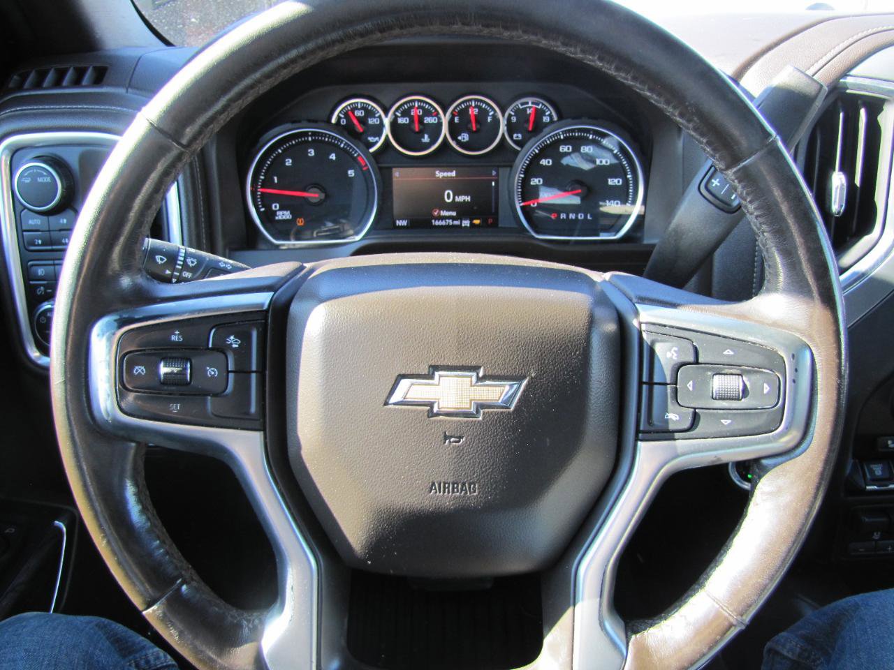 Used 2022 Chevrolet Silverado 3500 LTZ w/ LTZ Plus Package image 15