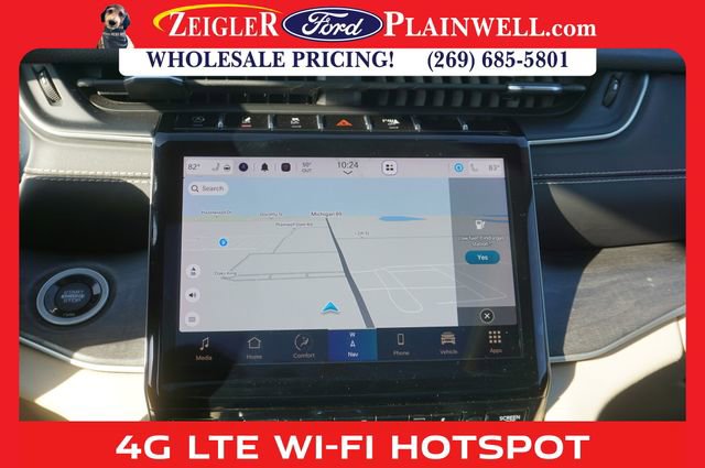 Used 2022 Jeep Grand Cherokee Limited image 22