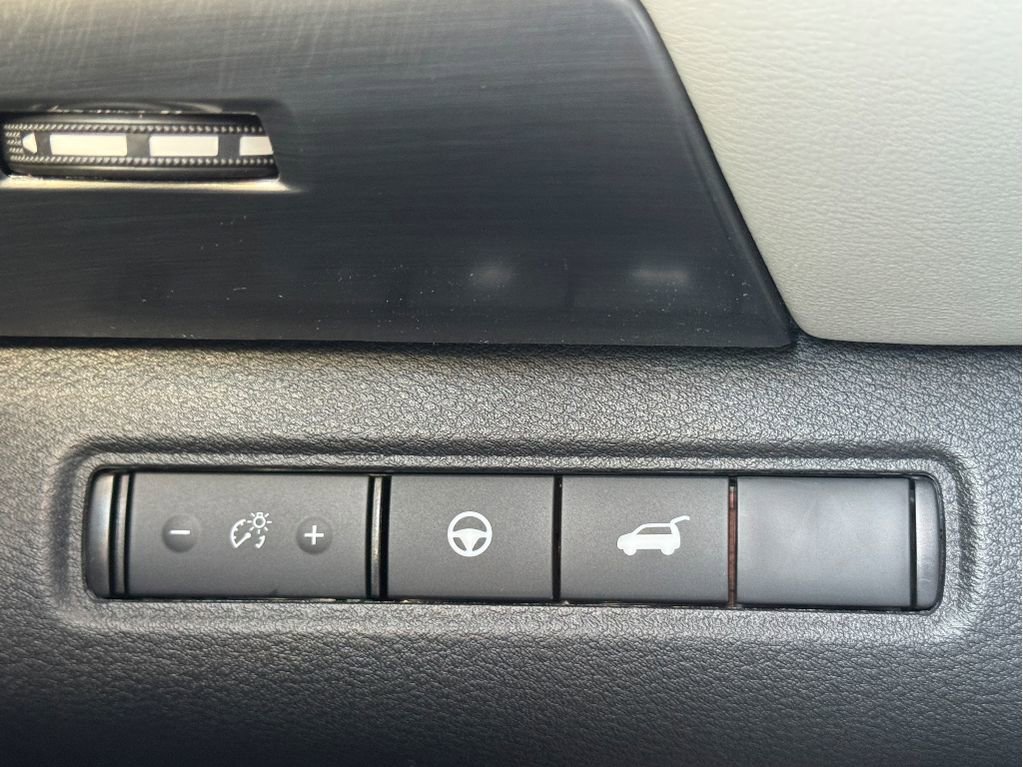 New 2025 Nissan Pathfinder SL w/ Black Appearance Package image 19