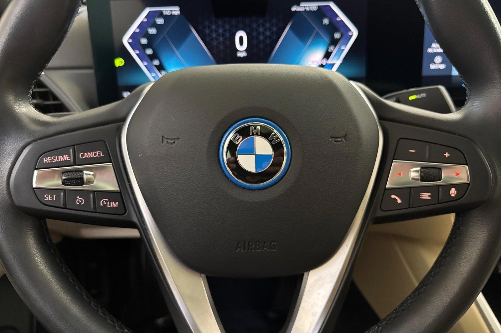 Used 2023 BMW i4 eDrive35 RWD image 18