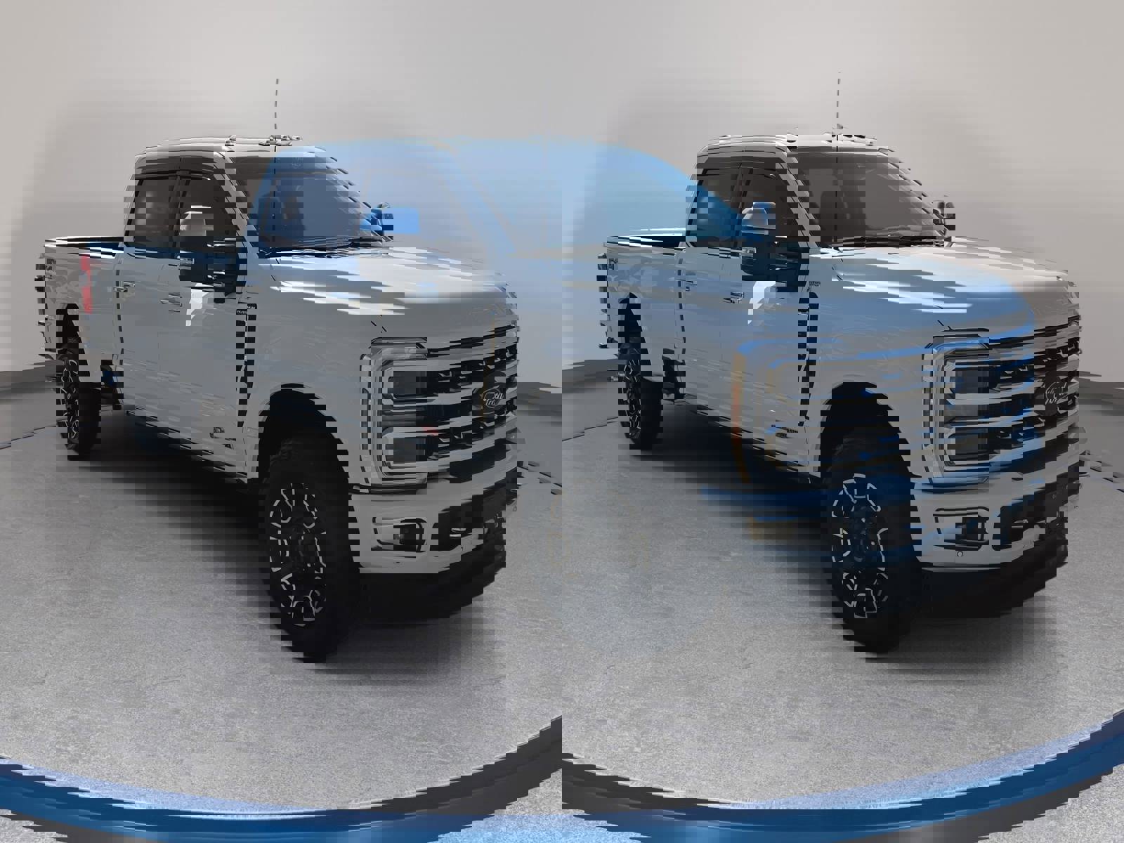 Used 2024 Ford F350 Platinum w/ FX4 Off-Road Package image 3