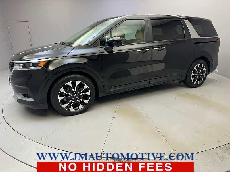 Used 2022 Kia Carnival EX FWD image 1