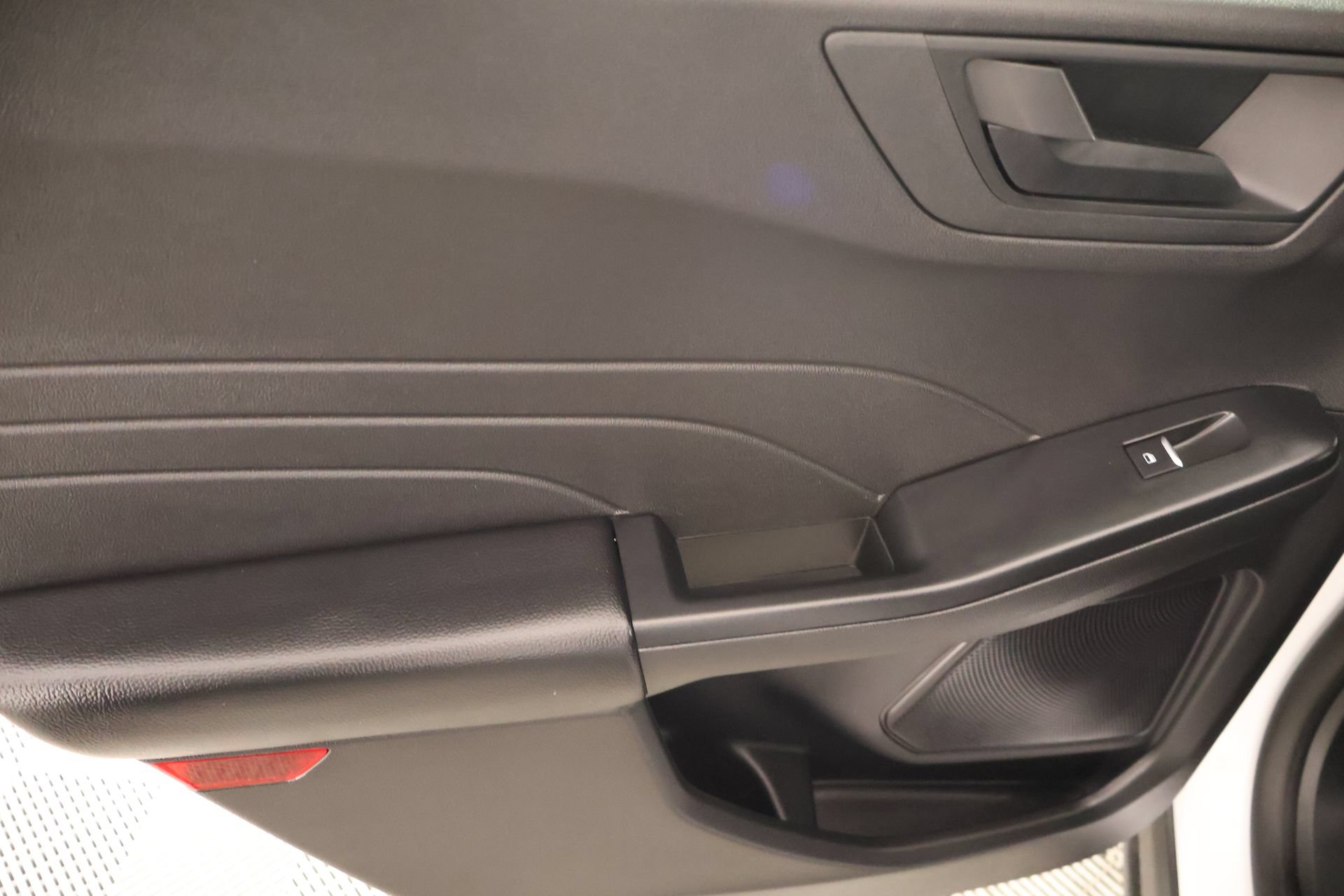Used 2025 Ford Escape Active AWD/4WD image 15