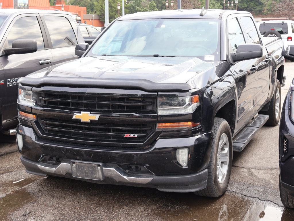 Used 2018 Chevrolet Silverado 1500 LT w/ All Star Edition AWD/4WD image 7