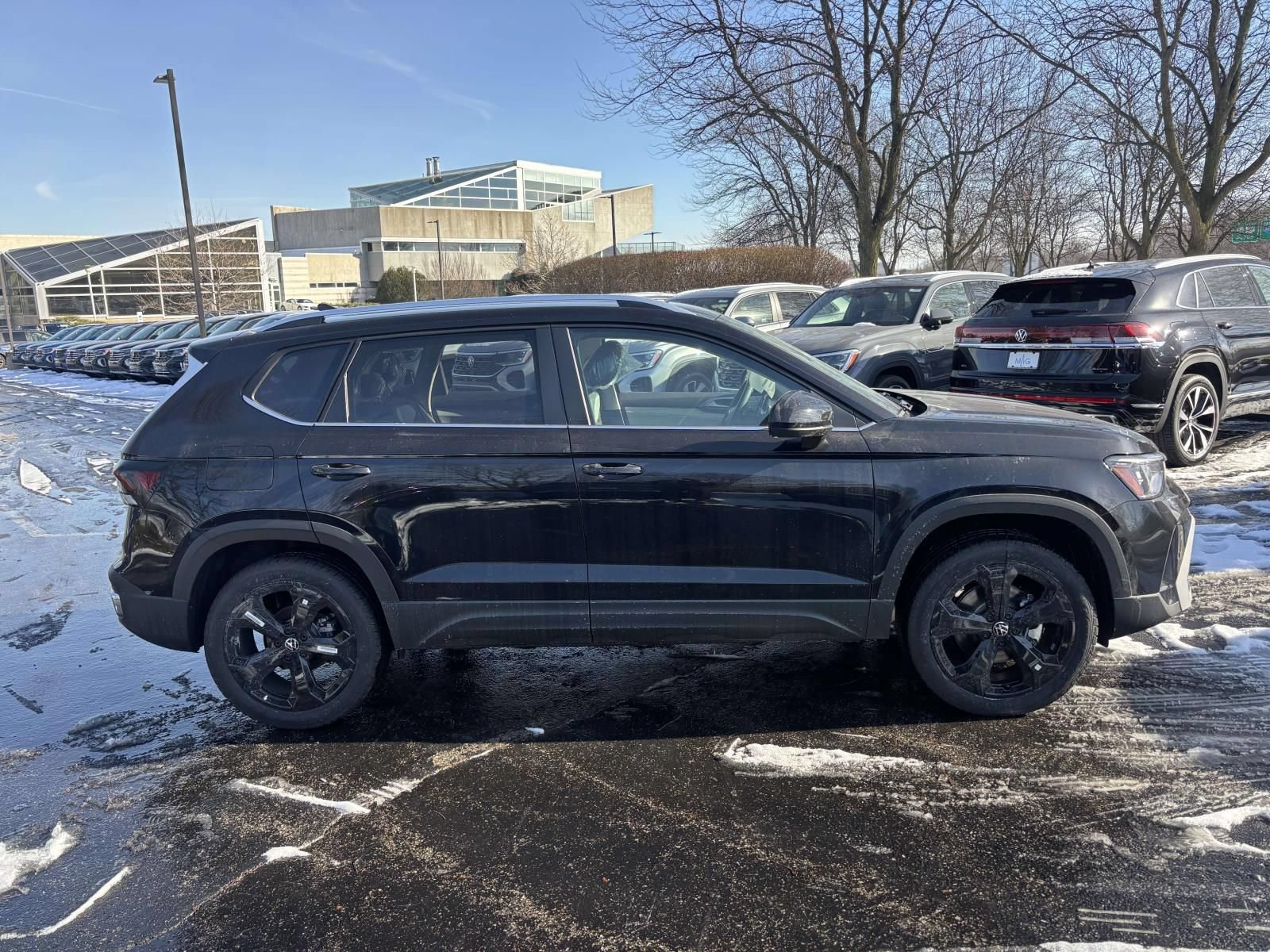 New 2026 Volkswagen Taos SEL AWD/4WD image 8